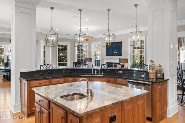 6618 Dunrobin Point SW, Ocean Isle Beach, NC 28469