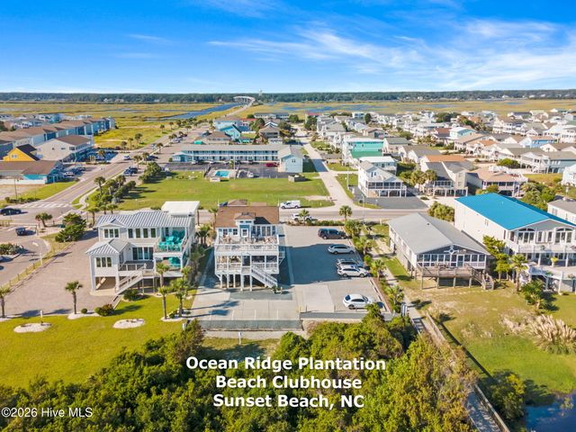 6618 Dunrobin Point SW, Ocean Isle Beach, NC 28469