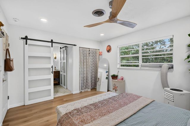 902 SE OCEAN Avenue, Stuart, FL 34996
