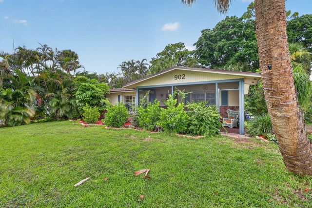 902 SE OCEAN Avenue, Stuart, FL 34996