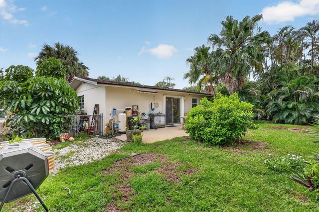 902 SE OCEAN Avenue, Stuart, FL 34996