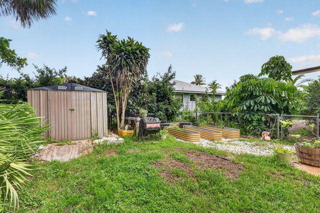902 SE OCEAN Avenue, Stuart, FL 34996