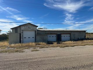1890 S Main Street, Cleburne, TX 76033