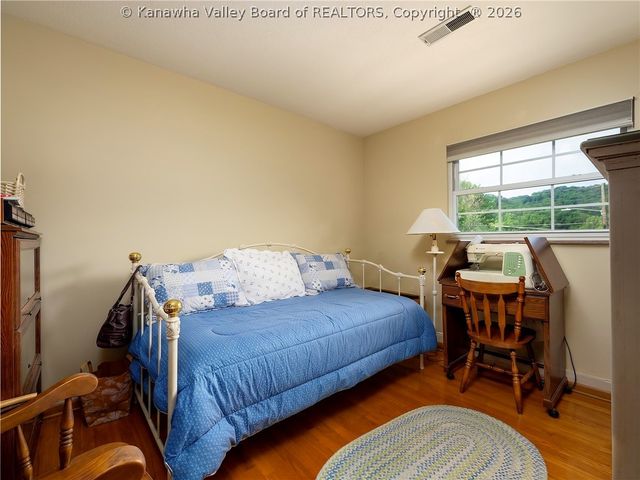 106 Holley Drive, Nitro, WV 25143