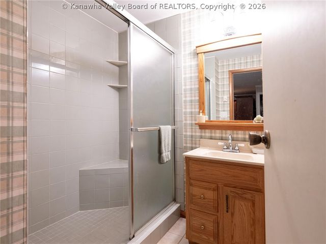 106 Holley Drive, Nitro, WV 25143