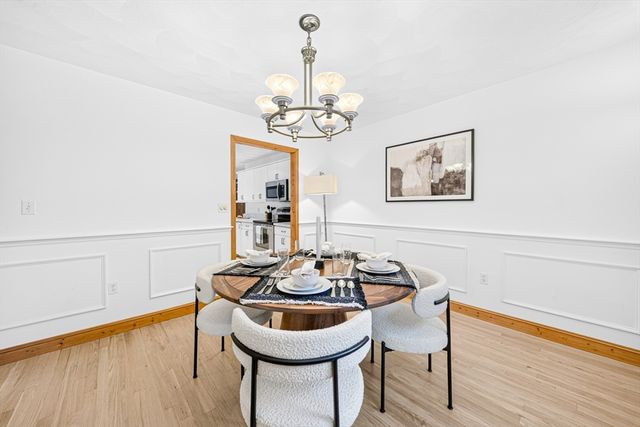 35 Brentwood Rd, Woburn, MA 01801