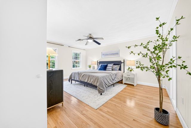 35 Brentwood Rd, Woburn, MA 01801