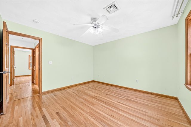 35 Brentwood Rd, Woburn, MA 01801