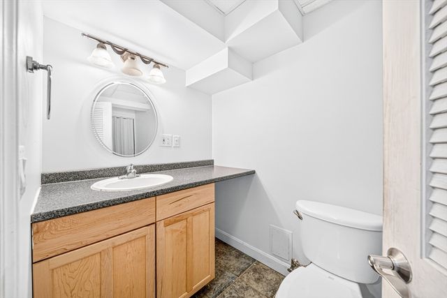 35 Brentwood Rd, Woburn, MA 01801