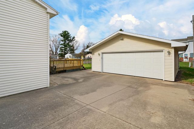 1266 Doreen Avenue, Waterloo, IA 50701