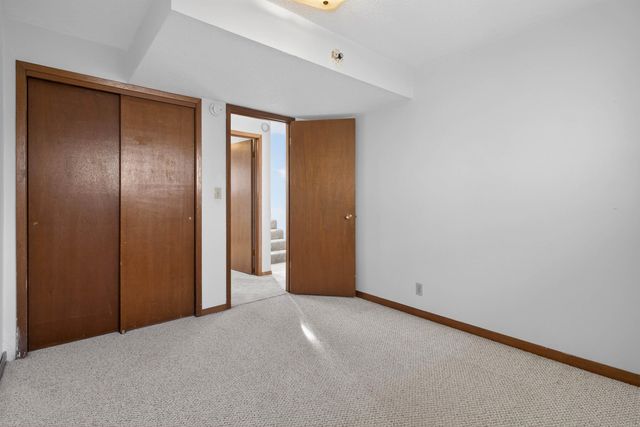 1266 Doreen Avenue, Waterloo, IA 50701