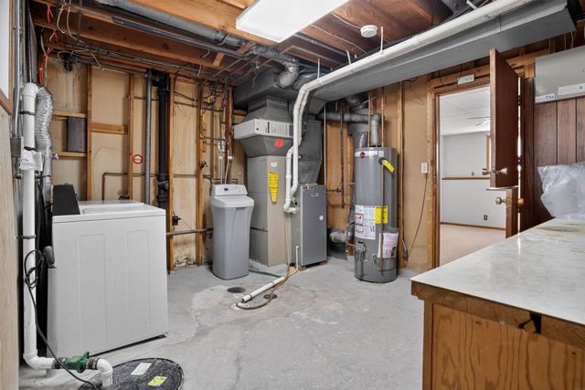 1266 Doreen Avenue, Waterloo, IA 50701