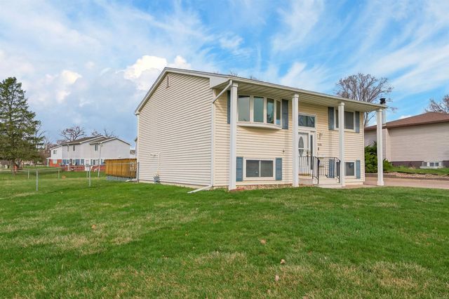 1266 Doreen Avenue, Waterloo, IA 50701
