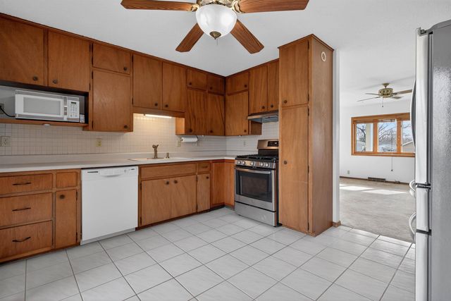 1266 Doreen Avenue, Waterloo, IA 50701