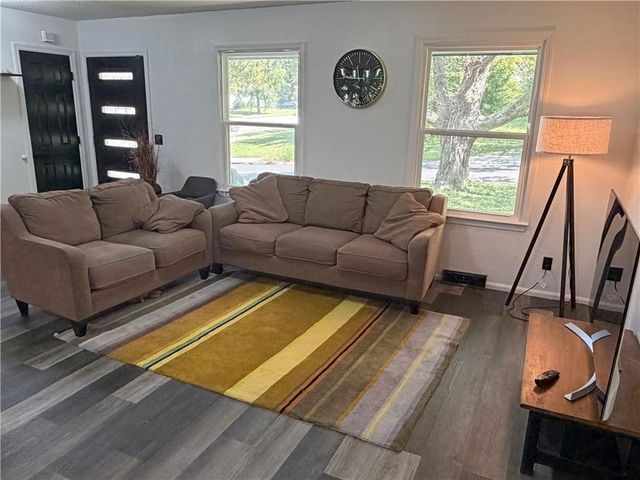 11500 Manchester Avenue, Kansas City, MO 64134
