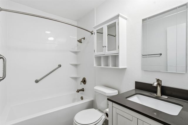 1113 Winterwood Drive, Lewisville, TX 75067