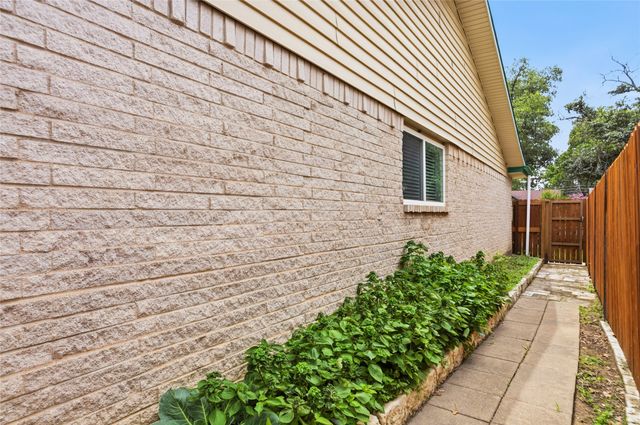 1113 Winterwood Drive, Lewisville, TX 75067