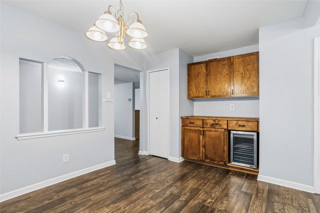 1113 Winterwood Drive, Lewisville, TX 75067