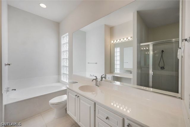 4471 Prescott LN, Naples, FL 34119