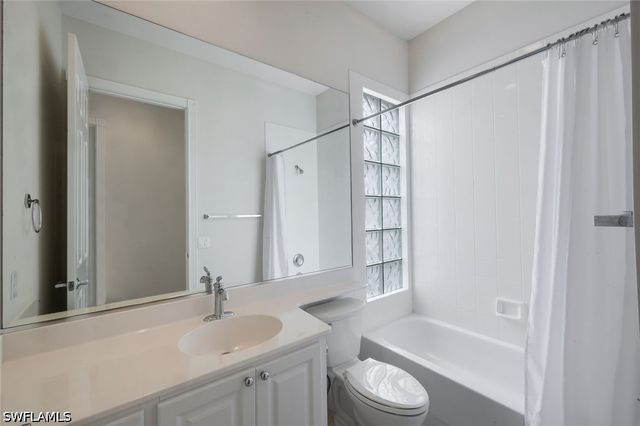 4471 Prescott LN, Naples, FL 34119