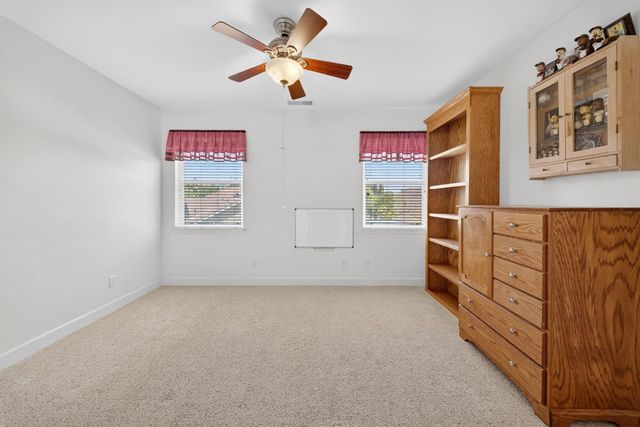 3084 Rall Avenue, Clovis, CA 93619
