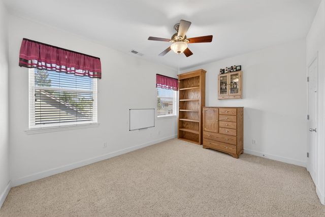 3084 Rall Avenue, Clovis, CA 93619