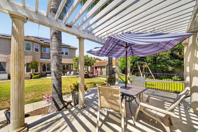 3084 Rall Avenue, Clovis, CA 93619