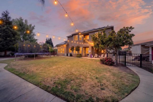3084 Rall Avenue, Clovis, CA 93619