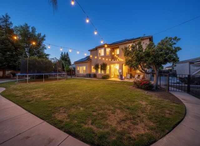 3084 Rall Avenue, Clovis, CA 93619