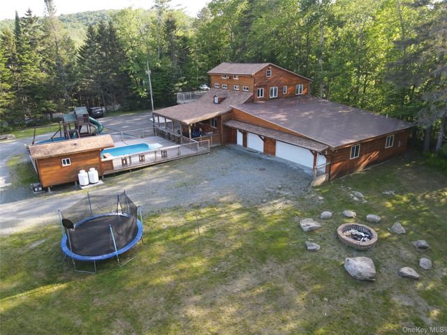 84 Mongaup Road, Hurleyville, NY 12747