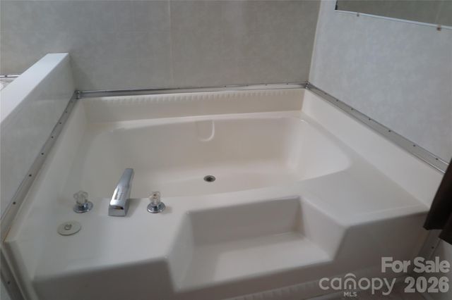 1042 Bexley Lane, Lincolnton, NC 28092