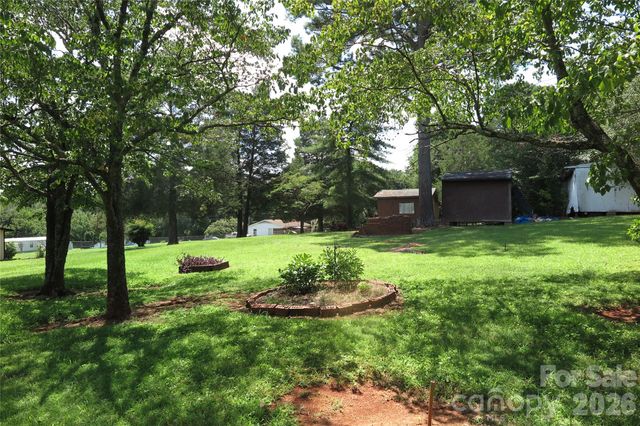1042 Bexley Lane, Lincolnton, NC 28092