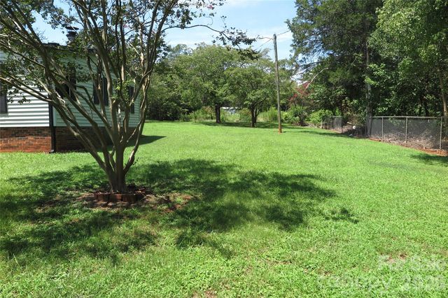 1042 Bexley Lane, Lincolnton, NC 28092