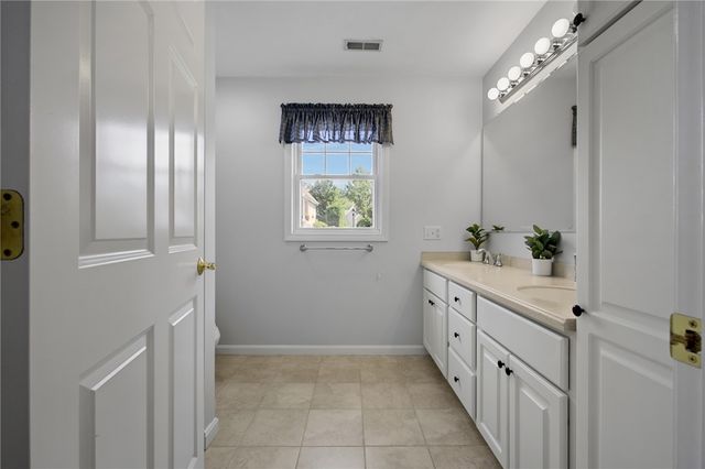 500 Mendon Road 326, Cumberland, RI 02864