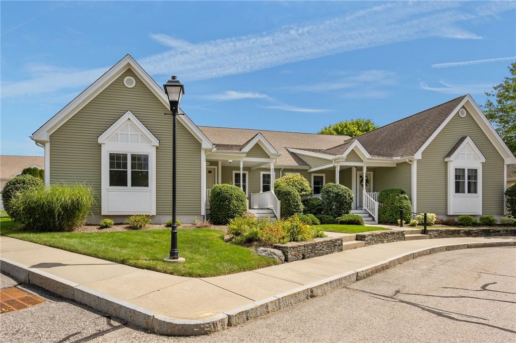 500 Mendon Road 326, Cumberland, RI 02864