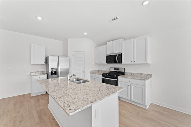 3060 Laredo Lane, Centerton, AR 72736