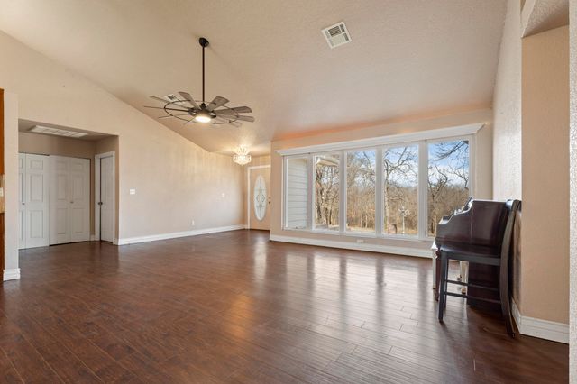 29900 S 592 Place, Grove, OK 74344