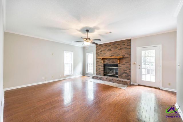 109 Molded Stone Place, Warner Robins, GA 31088
