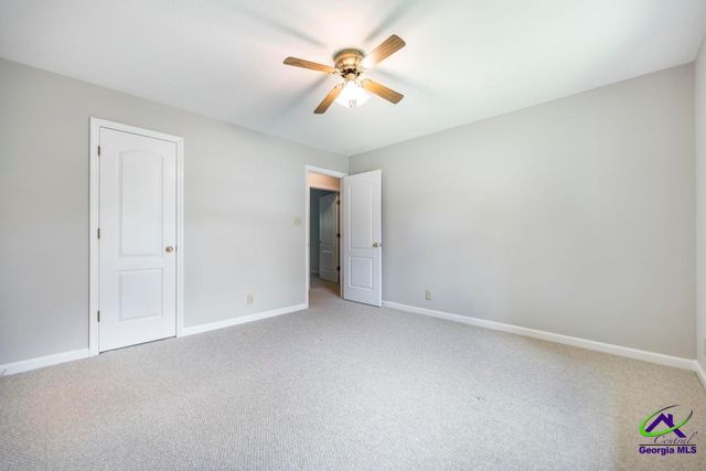 109 Molded Stone Place, Warner Robins, GA 31088