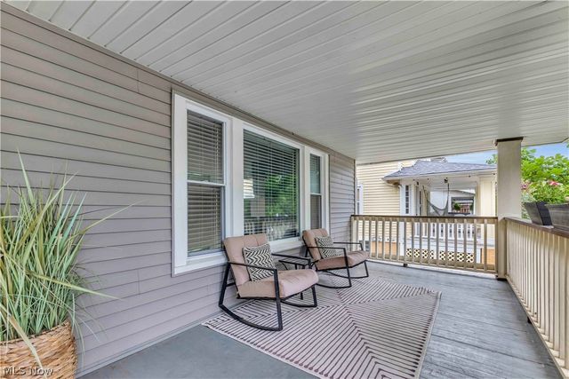 1252 Andrews Avenue, Lakewood, OH 44107