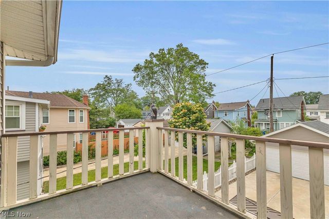 1252 Andrews Avenue, Lakewood, OH 44107