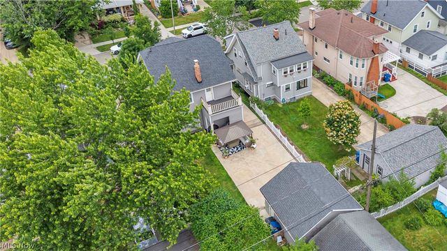 1252 Andrews Avenue, Lakewood, OH 44107