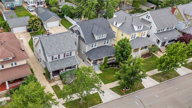 1252 Andrews Avenue, Lakewood, OH 44107