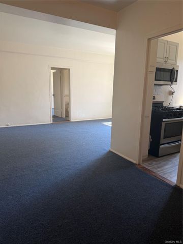 1641 Metropolitan Avenue 3H, Bronx, NY 10462