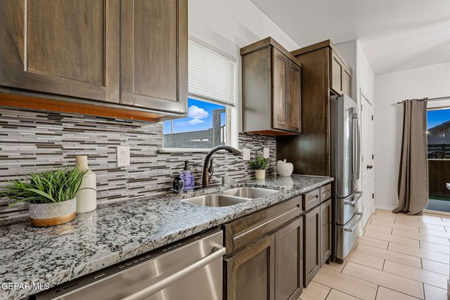 569 Lanner Street, El Paso, TX 79928