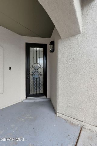 569 Lanner Street, El Paso, TX 79928