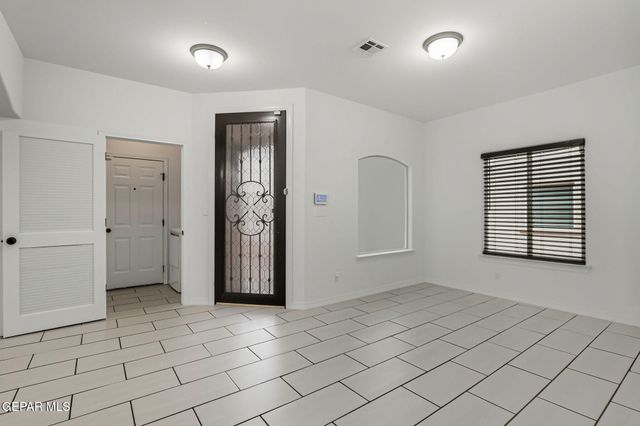 569 Lanner Street, El Paso, TX 79928