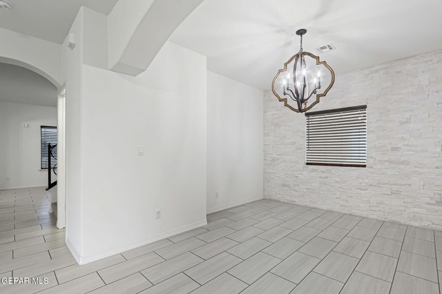 569 Lanner Street, El Paso, TX 79928