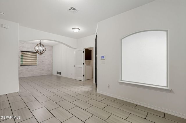 569 Lanner Street, El Paso, TX 79928