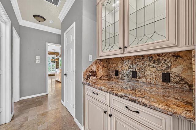 2321 S Lake Drive, League City, TX 77573